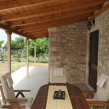 Spacious Stone House In Dorio, Messinia Prázdninový dům Káto Soulimá